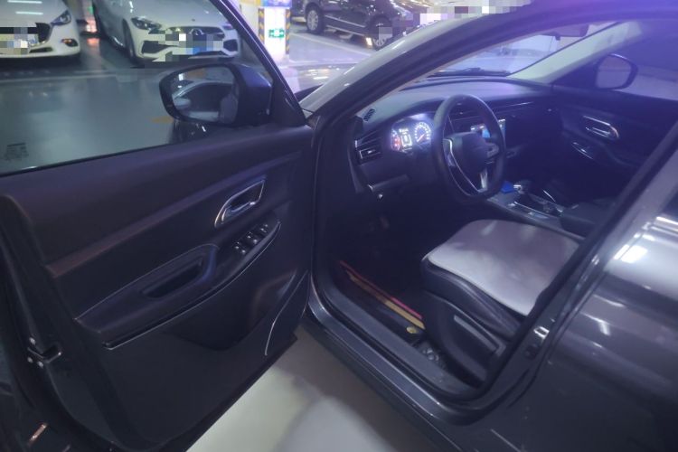 Used CHANGAN OSHAN X7 2021 1.5T Automatic Luxury Version Driver Seat