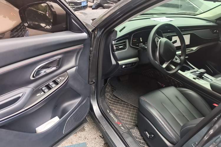 Used CHANGAN OSHAN X7 2021 1.5T Space Freedom Edition with Automatic Parking and Facial Recognition Driver Seat