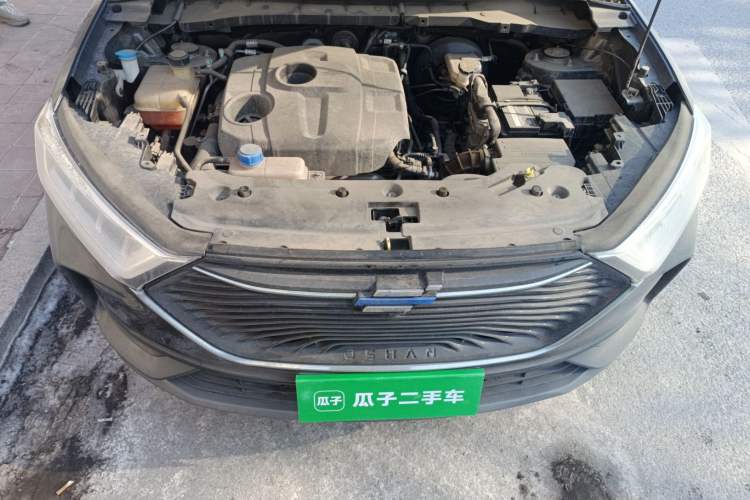 Used CHANGAN OSHAN X7 2021 1.5T Automatic Luxury Model Engine Bay