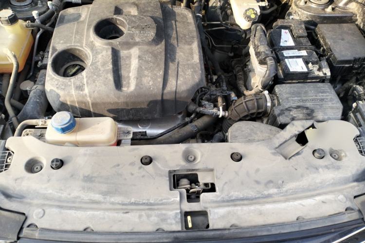 Used CHANGAN OSHAN X7 2021 1.5T Manual Luxury Version Engine Bay