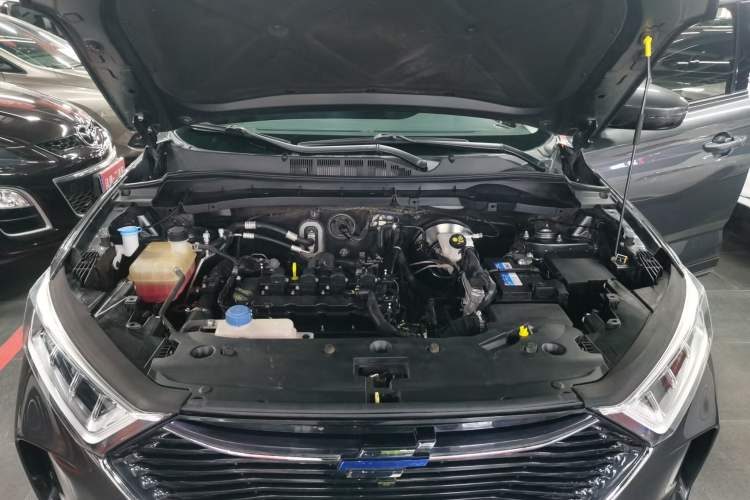 Used CHANGAN OSHAN X7 2021 1.5T Automatic Elite Edition Engine Bay