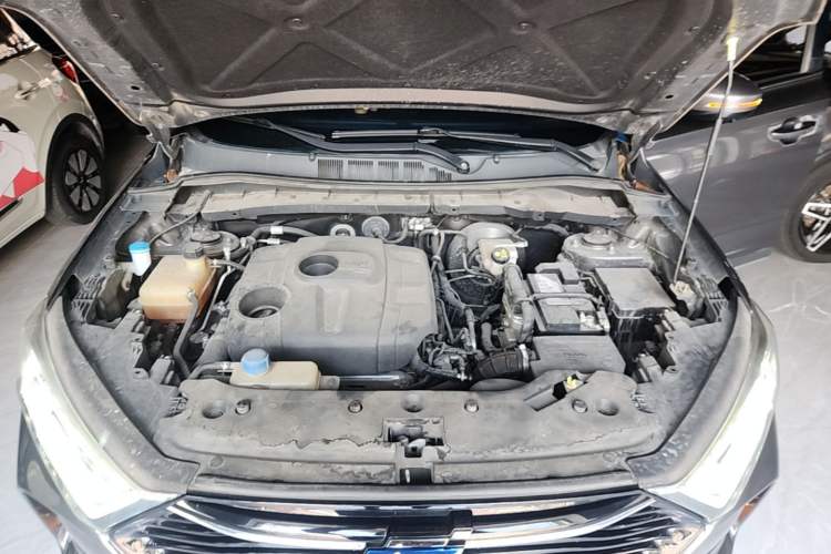 Used CHANGAN OSHAN X7 2021 1.5T Automatic Geeker Edition Engine Bay