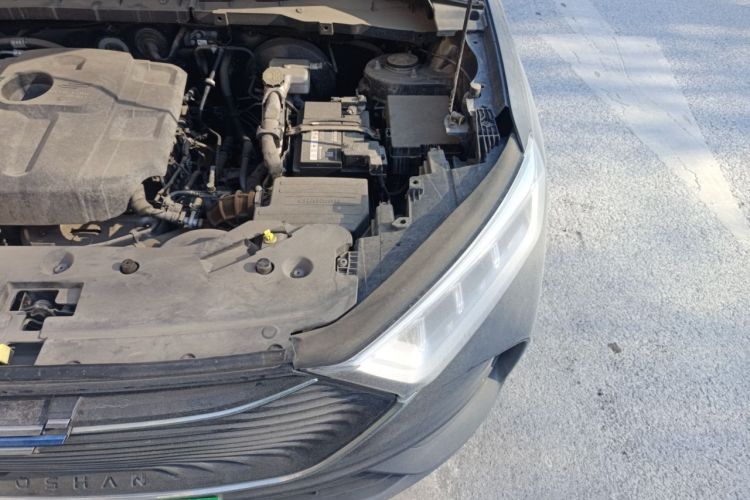 Used CHANGAN OSHAN X7 2021 1.5T Automatic Luxury Model Engine Bay Left