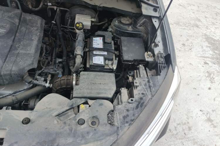 Used CHANGAN OSHAN X7 2021 1.5T Manual Luxury Version Engine Bay Left