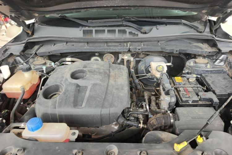 Used CHANGAN OSHAN X7 2021 1.5T Automatic Luxury Model Engine Bay