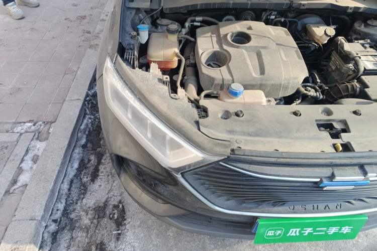 Used CHANGAN OSHAN X7 2021 1.5T Automatic Luxury Model Engine Bay Right