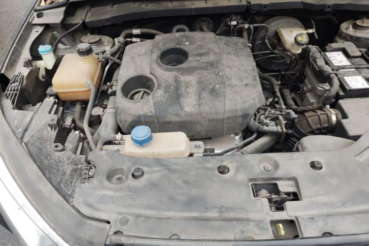 Used CHANGAN OSHAN X7 2021 1.5T Automatic Luxury Version Engine Bay Right