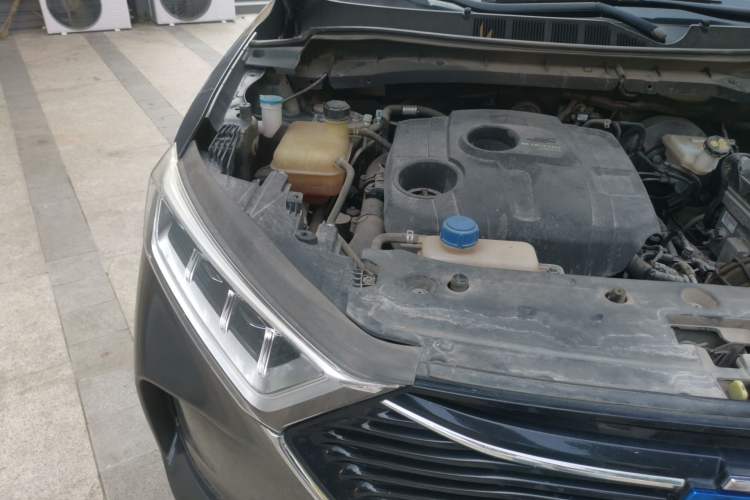 Used CHANGAN OSHAN X7 2021 1.5T Automatic Luxury Model Engine Bay Right