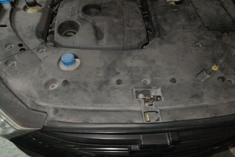Used CHANGAN OSHAN X7 2021 1.5T Automatic Luxury Model Engine Bay