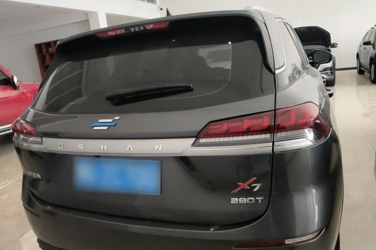 Used CHANGAN OSHAN X7 2021 1.5T Automatic Luxury Model Exterior 4