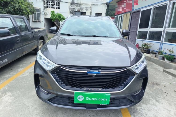 Used CHANGAN OSHAN X7 2021 1.5T Automatic Pilot Version Front