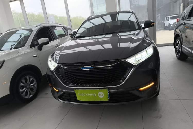 Used CHANGAN OSHAN X7 2021 1.5T Automatic Luxury Model Front