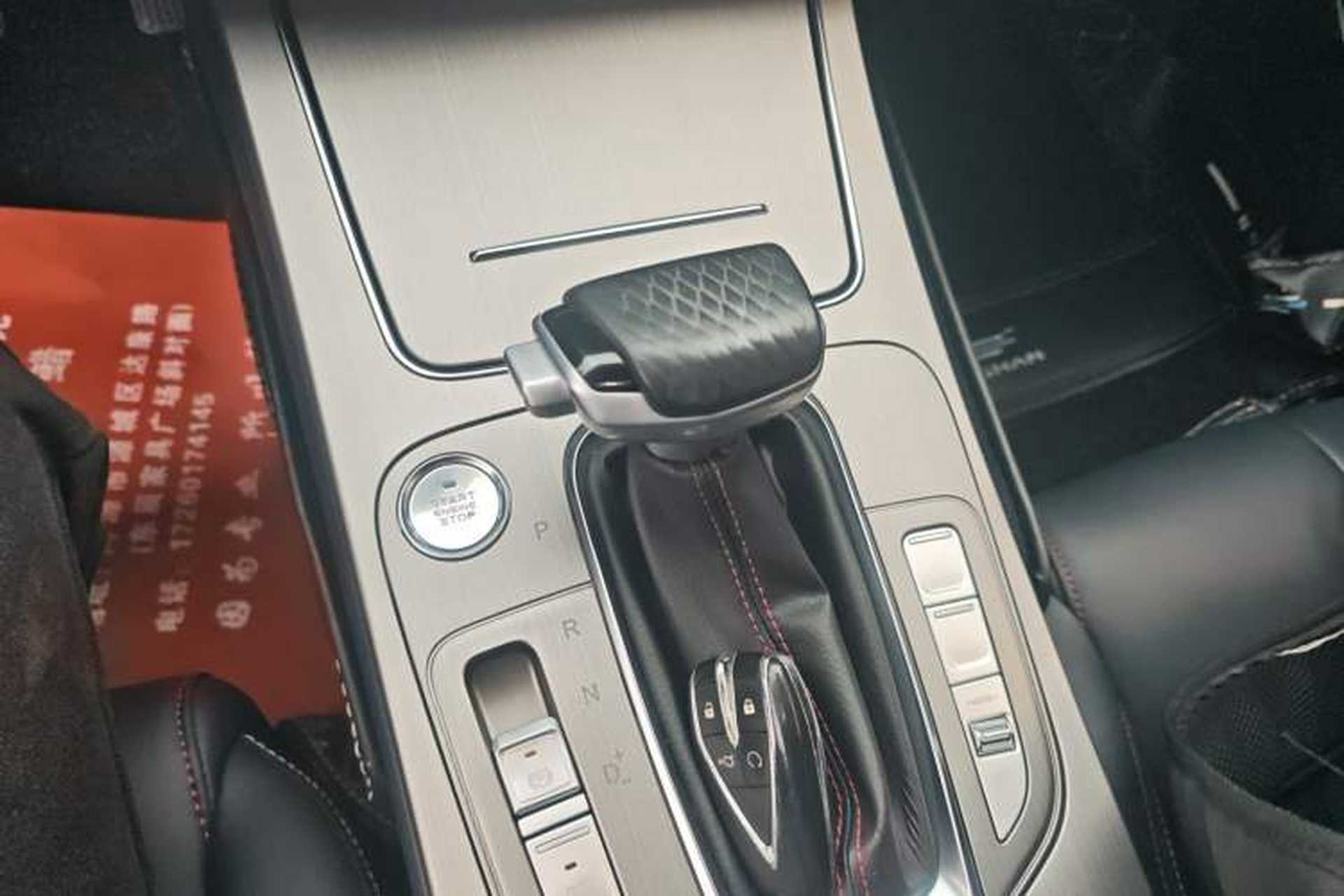 Used CHANGAN OSHAN X7 2021 1.5T Automatic Luxury Model Gear Lever