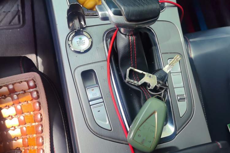 Used CHANGAN OSHAN X7 2021 1.5T Automatic Luxury Model Gear Lever