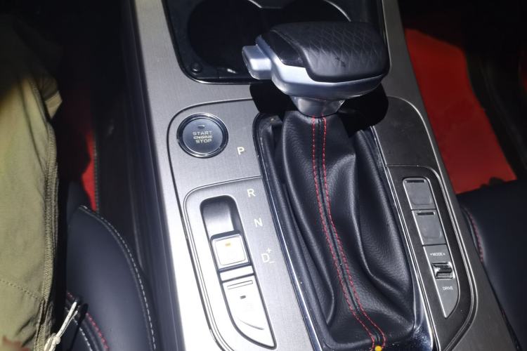 Used CHANGAN OSHAN X7 2021 1.5T Automatic Luxury Model Gear Lever