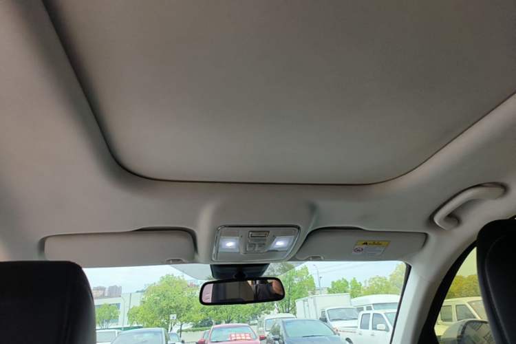 Used CHANGAN OSHAN X7 2021 1.5T Automatic Pilot Version Headliner