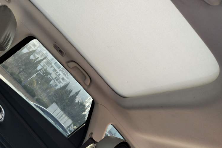 Used CHANGAN OSHAN X7 2021 1.5T Manual Luxury Version Headliner
