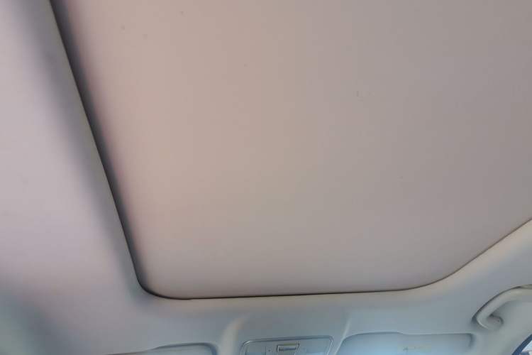 Used CHANGAN OSHAN X7 2021 1.5T Automatic Luxury Model Headliner