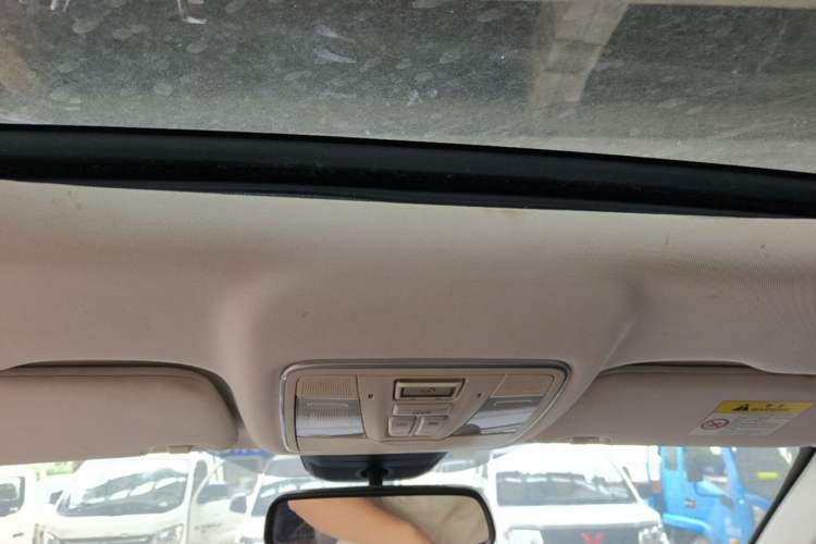 Used CHANGAN OSHAN X7 2021 1.5T Automatic Luxury Model Headliner