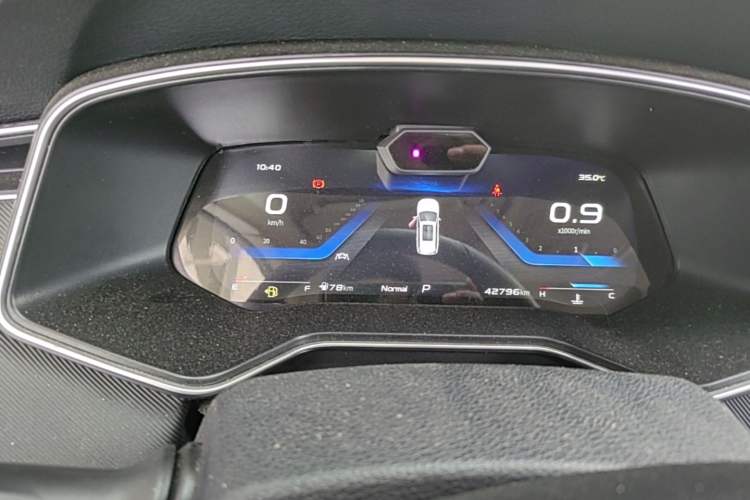 Used CHANGAN OSHAN X7 2021 1.5T Automatic Geeker Edition Instrument Cluster