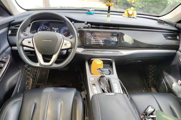 Used CHANGAN OSHAN X7 2021 1.5T Automatic Luxury Version Interior 2