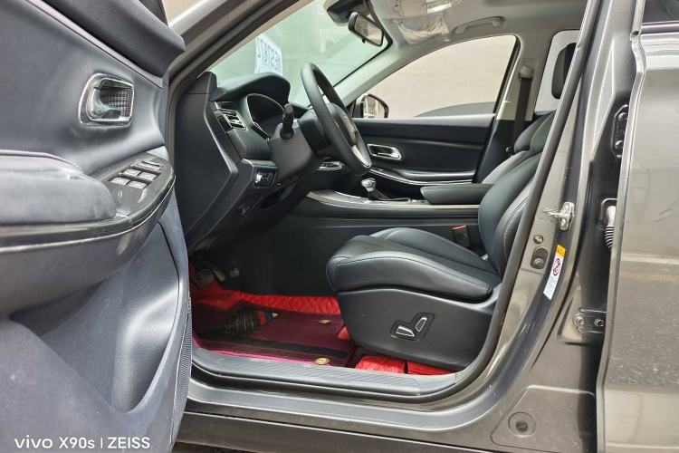 Used CHANGAN OSHAN X7 2021 1.5T Automatic Luxury Model Interior 2