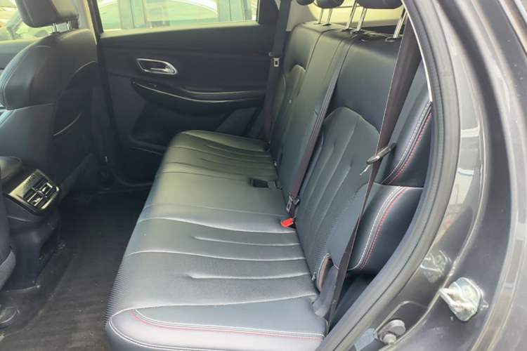 Used CHANGAN OSHAN X7 2021 1.5T Automatic Pilot Version Left Rear Seat