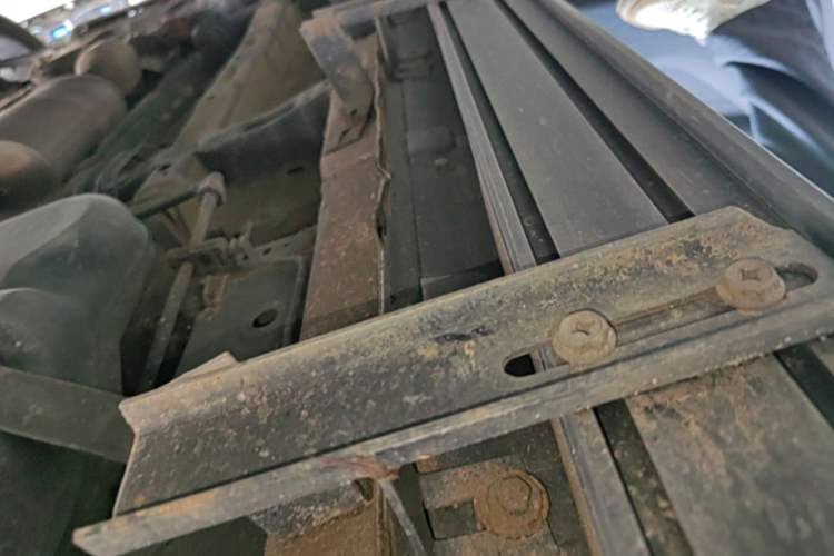 Used CHANGAN OSHAN X7 2021 1.5T Automatic Geeker Edition Left Side Sill