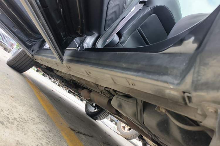 Used CHANGAN OSHAN X7 2021 1.5T Automatic Pilot Version Left Side Sill