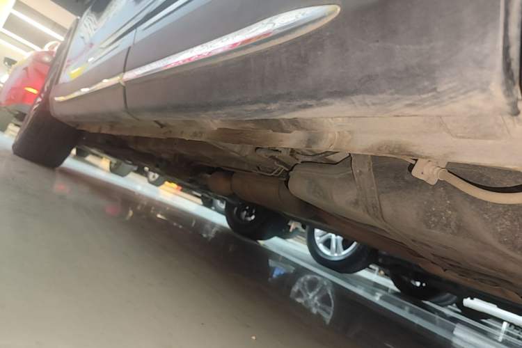Used CHANGAN OSHAN X7 2021 1.5T Automatic Luxury Version Left Side Sill