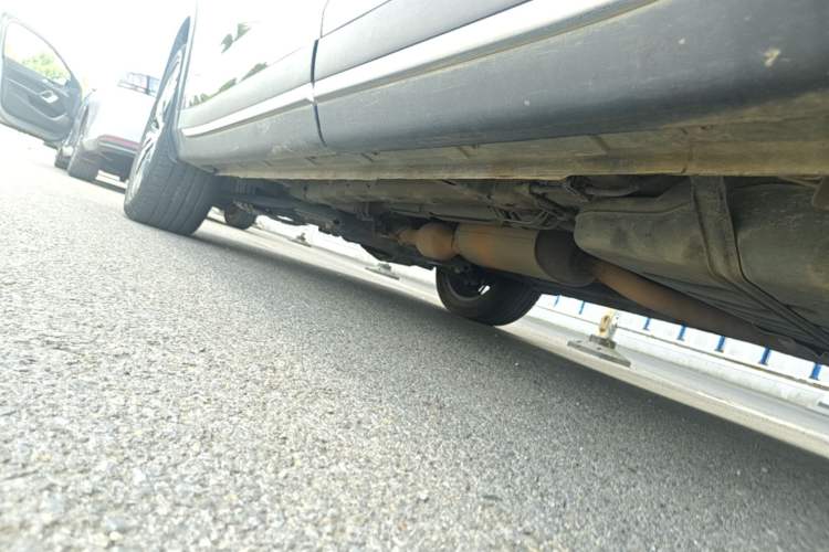 Used CHANGAN OSHAN X7 2021 1.5T Automatic Luxury Model Left Side Sill
