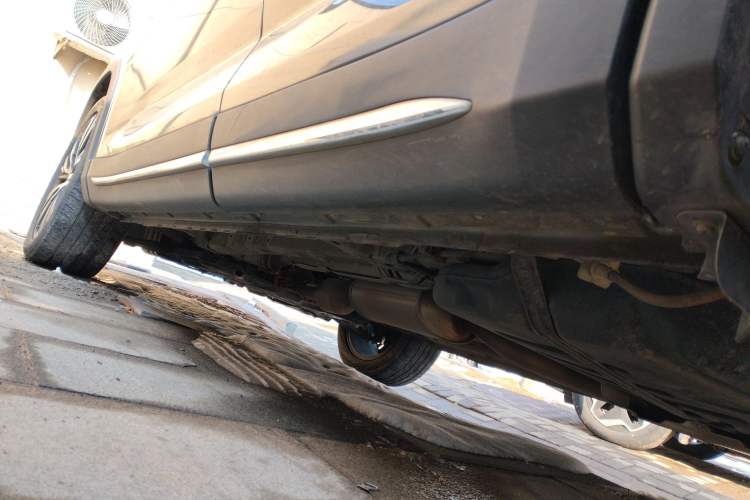 Used CHANGAN OSHAN X7 2021 1.5T Automatic Luxury Version Left Side Sill