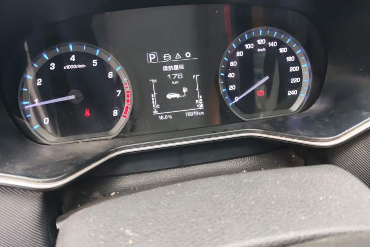 Used CHANGAN OSHAN X7 2021 1.5T Automatic Luxury Version Odometer Close Up