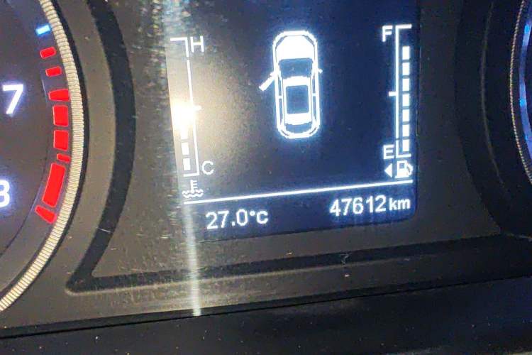 Used CHANGAN OSHAN X7 2021 1.5T Automatic Luxury Version Odometer Close Up