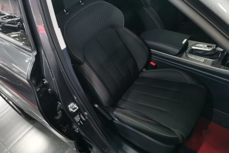 Used CHANGAN OSHAN X7 2021 1.5T Automatic Elite Edition Right Front Seat
