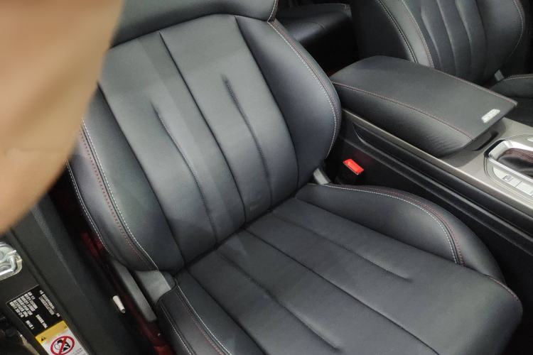 Used CHANGAN OSHAN X7 2021 1.5T Automatic Luxury Model Right Front Seat