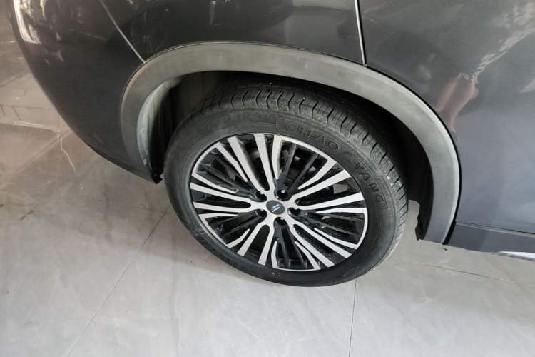Used CHANGAN OSHAN X7 2021 1.5T Automatic Geeker Edition Right Rear Wheel Hub