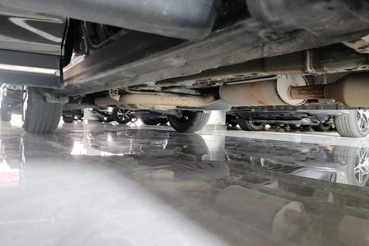 Used CHANGAN OSHAN X7 2021 1.5T Automatic Geeker Edition Right Side Sill