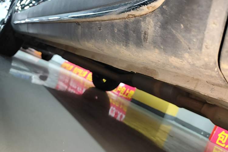 Used CHANGAN OSHAN X7 2021 1.5T Automatic Luxury Version Right Side Sill