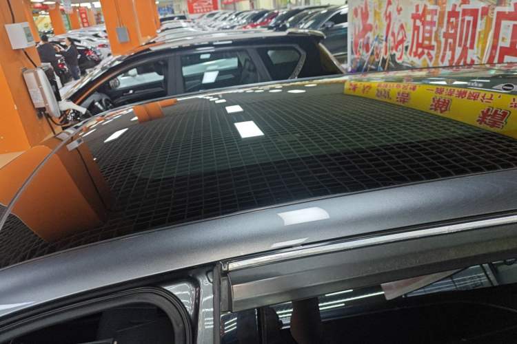 Used CHANGAN OSHAN X7 2021 1.5T Automatic Luxury Version Roof