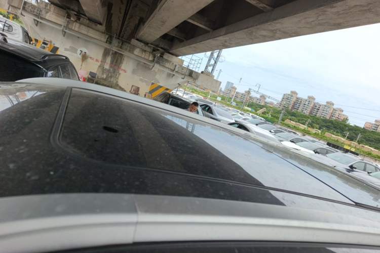 Used CHANGAN OSHAN X7 2021 1.5T Automatic Luxury Model Roof
