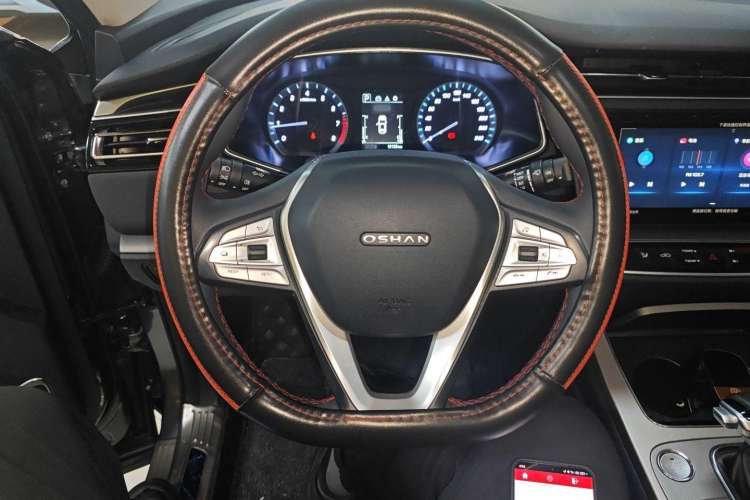 Used CHANGAN OSHAN X7 2021 1.5T Automatic Luxury Version Steering Wheel