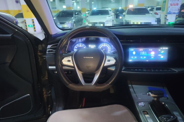 Used CHANGAN OSHAN X7 2021 1.5T Automatic Luxury Version Steering Wheel