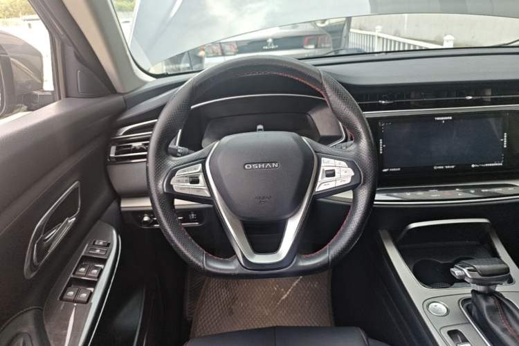 Used CHANGAN OSHAN X7 2021 1.5T Automatic Luxury Model Steering Wheel