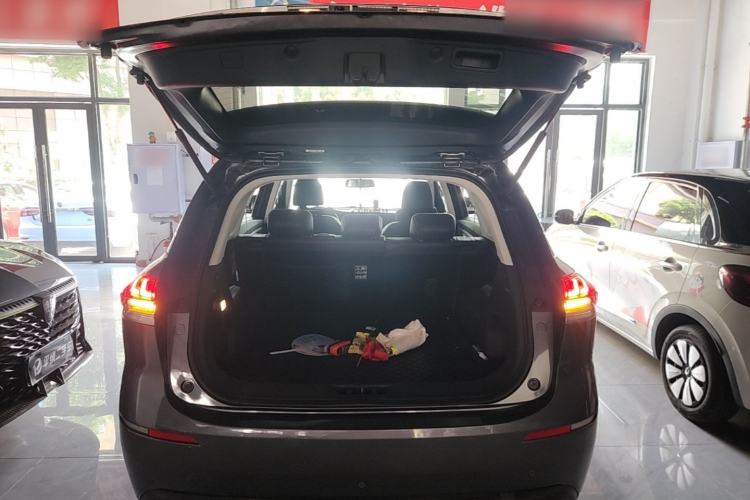 Used CHANGAN OSHAN X7 2021 1.5T Automatic Geeker Edition Trunk