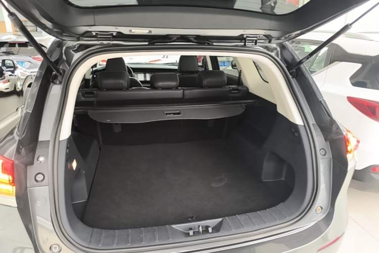 Used CHANGAN OSHAN X7 2021 1.5T Automatic Luxury Model Trunk