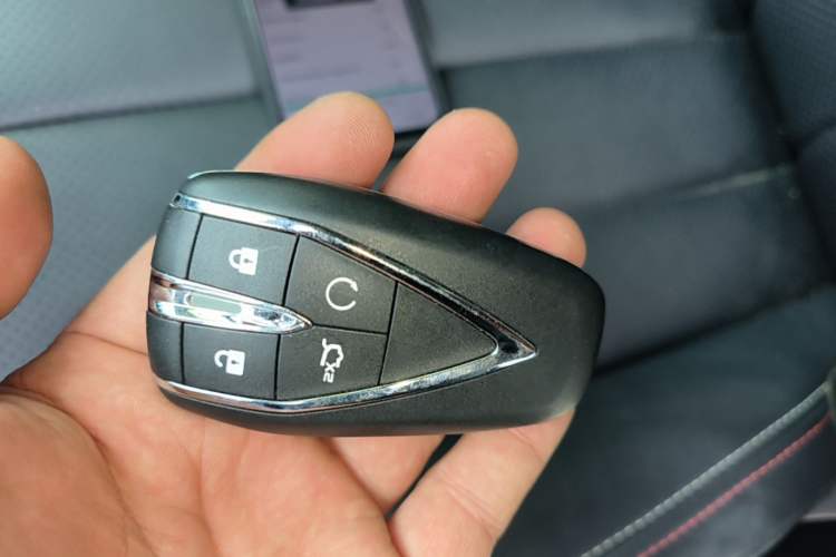 Used CHANGAN OSHAN X7 2021 1.5T Automatic Pilot Version Vehicle Key