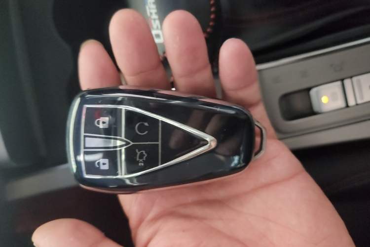 Used CHANGAN OSHAN X7 2021 1.5T Automatic Geeker Edition Vehicle Key