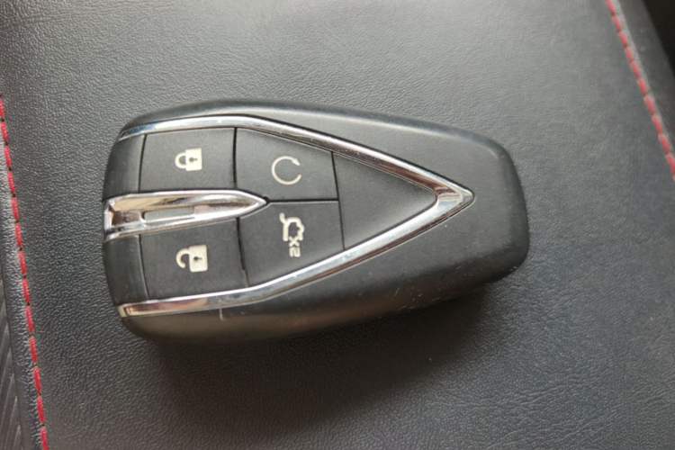 Used CHANGAN OSHAN X7 2021 1.5T Automatic Luxury Model Vehicle Key