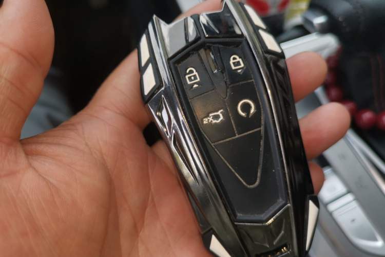 Used CHANGAN OSHAN X7 2021 1.5T Automatic Luxury Model Vehicle Key